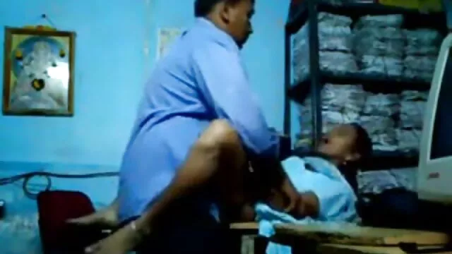 गर्म अश्लील कोई पंजीकरण  बड़ी लूट हिंदी एचडी सेक्सी मूवी