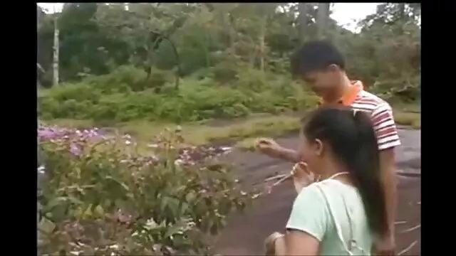 गर्म अश्लील कोई पंजीकरण  मासूम और शर्मीली किशोर लड़की को खेलना पसंद फुल मूवी सेक्सी पिक्चर है