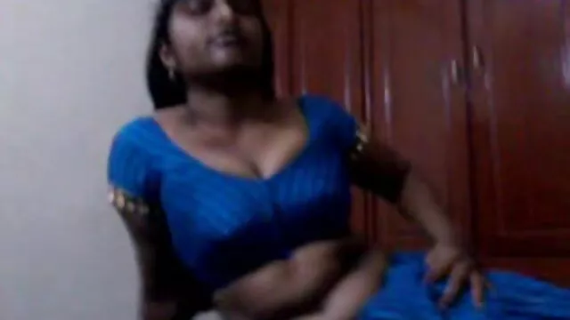 अश्लील कोई पंजीकरण  ब्रिटिश सेक्सी पिक्चर हिंदी फुल मूवी लेस्बियन हाउसवाइव्स फूल के आसपास